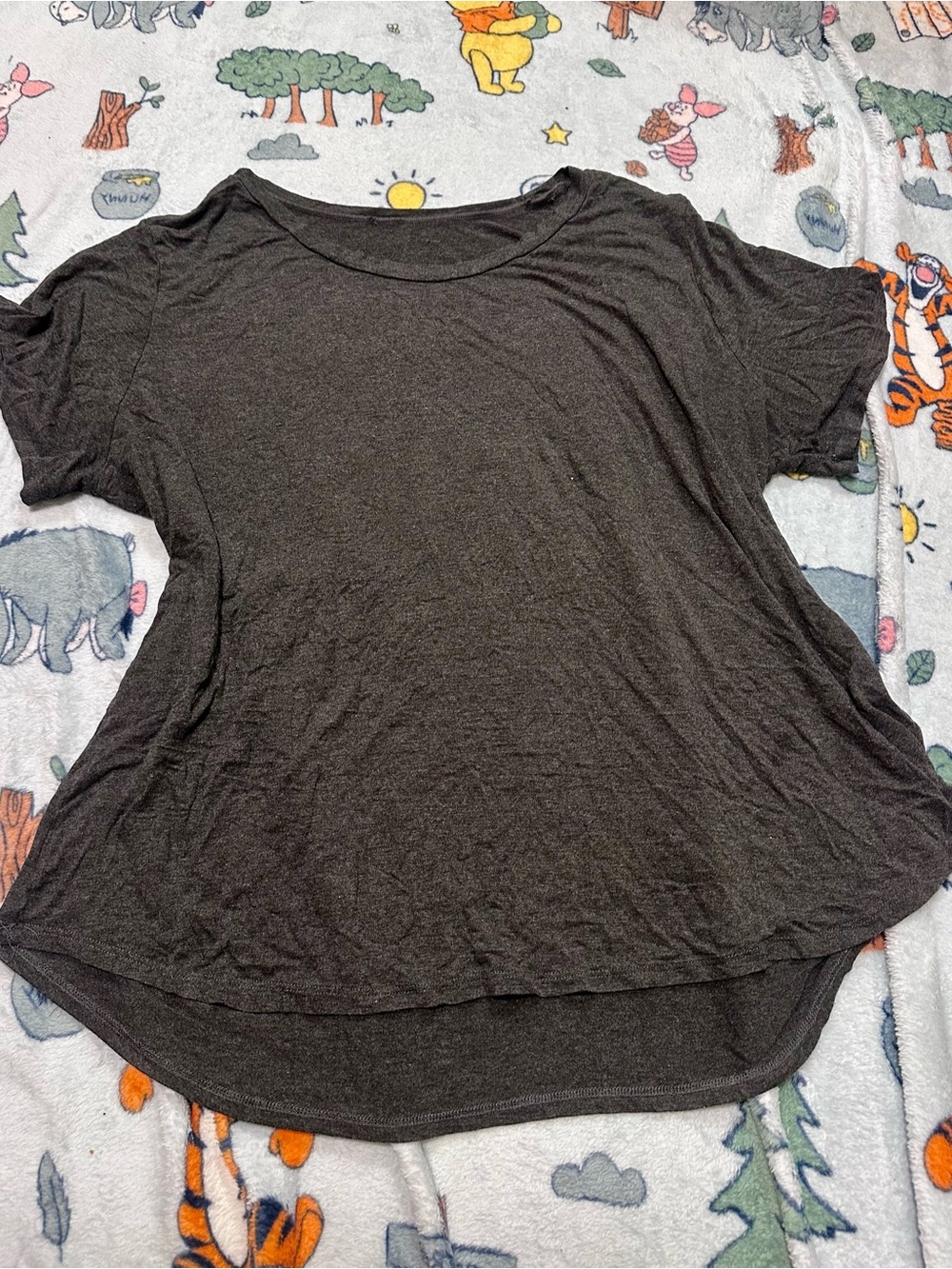 (NEW) Forever 21 Charcoal Gray Short Sleeve Scoop Neck Tee